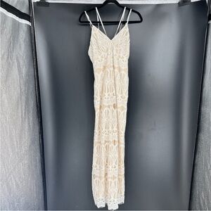 Lioness NWT Elegant Cream Lace Dress
